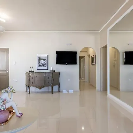 בית נופש Galatia Luxury I *